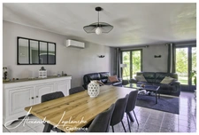 Dpt Tarn et Garonne (82), Maison à vendre 4 pièces avec jardin, garage et pergola bioclimatique à SAINT ETIENNE DE TULMONT.