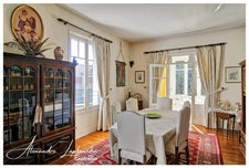 Dpt Tarn et Garonne (82), à vendre MONTAUBAN maison d'architecte des années 30, 10 pièces de 217m² avec jardin et garage.