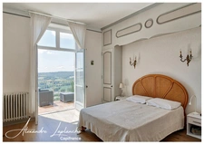 Dpt Tarn et Garonne (82), for sale LAUZERTE stone town house 9 rooms of 205m ² with garden and garage.