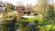 Maison Normande avec son étang privé proche de LIVAROT (14)