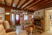 Maison 9 pièces, 6 chambres proche de VIMOUTIERS (61)