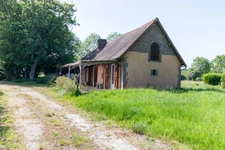Propriété sur 10ha avec deux maisons ECHAUFFOUR (61)
