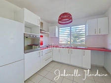 À LOUER – PETIT-BOURG | Appartement T3 de 62 m² avec loggia de 12 m² – Résidence sécurisée