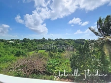 Maison avec vue dégagée, 3 chambres + mezzanine, possibilité de bas de villa - 3 000 m² de terrain