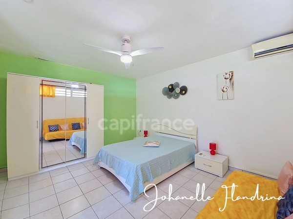 Appartement à louer, 2 pièces meublé - GOURBEYRE (971)