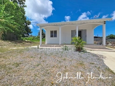 Maison individuelle 1 chambre, meublée avec jardin, terrasse – Les Abymes (Boisripeaux - Difort)