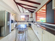 À vendre - CAPESTERRE-BELLE-EAU, maison 4 chambres + bungalow indépendant