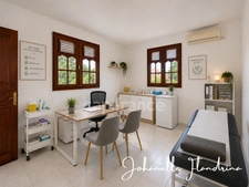 Les Abymes - Immeuble à fort potentiel, 230 m² - projet professionnel, bureaux ou activité libérale