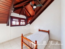 Les Abymes, Boisripeaux - Maison familiale 9 pièces de 230 m², sur 3 niveaux, garage, jardin