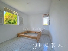 Maison avec vue dégagée, 3 chambres + mezzanine, possibilité de bas de villa - 3 000 m² de terrain