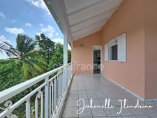 Maison avec vue dégagée, 3 chambres + mezzanine, possibilité de bas de villa - 3 000 m² de terrain