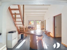Maison meublée à louer : 2 chambres, 1 pièce indépendante avec baignoire, Nérée centre ville, Les Abymes