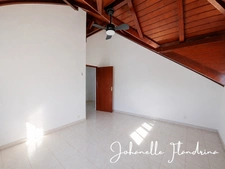 Les Abymes, Boisripeaux - Maison familiale 9 pièces de 230 m², sur 3 niveaux, garage, jardin
