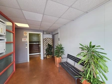 Bureau/local de 14 m², lumineux – Idéalement situé à Jarry