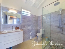 Maison individuelle 1 chambre, meublée avec jardin, terrasse – Les Abymes (Boisripeaux - Difort)