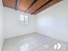 Appartement F4 + 1 bureau – Conodor Sainte-Rose