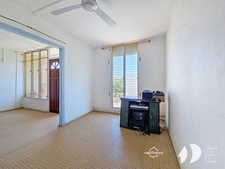 Appartement F5, possibilité d'une 4ème chambre, lumineux avec vue dégagée – Dugazon (La GUP)