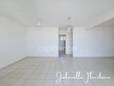 À LOUER – PETIT-BOURG | Appartement T3 de 62 m² avec loggia de 12 m² – Résidence sécurisée