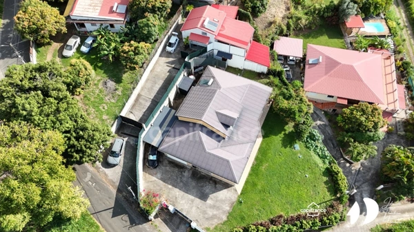 Villa spacieuse avec vue mer 3 chambres, potentiel d’agrandissement – Vieux-Habitants (971)