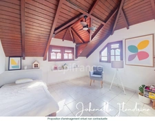 Les Abymes, Boisripeaux - Maison familiale 9 pièces de 230 m², sur 3 niveaux, garage, jardin
