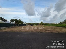 Terrain constructible de 800 m² – Petit-Bourg, à 5 min de Colin et Jarry