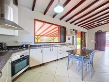 À vendre - CAPESTERRE-BELLE-EAU, maison 4 chambres + bungalow indépendant