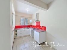 Appartement à louer, bas de villa, 2 pièces - Beausoleil, LES ABYMES (971)