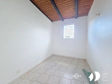 Appartement F4 + 1 bureau – Conodor Sainte-Rose