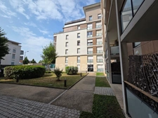 Charmant studio - Thiais, à 1 min à pied du tram, place de stationnement – Idéal investisseur, primo-accédant ou profession libérale