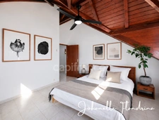 Les Abymes, Boisripeaux - Maison familiale 9 pièces de 230 m², sur 3 niveaux, garage, jardin