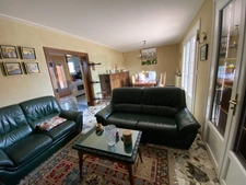 Maison à vendre 7 pièces SARAN (45)d'environ 140m² sur un terrain de 1685m² avec sous-sol et dépendance