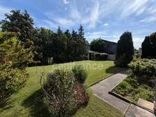 Maison familiale de 131 m² à vendre à Cergy Village – 3 chambres, bureau, jardin et garage