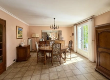 Maison familiale de 131 m² à vendre à Cergy Village – 3 chambres, bureau, jardin et garage