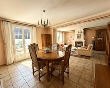 Maison familiale de 131 m² à vendre à Cergy Village – 3 chambres, bureau, jardin et garage