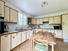 Maison familiale de 131 m² à vendre à Cergy Village – 3 chambres, bureau, jardin et garage
