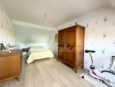 Maison familiale de 131 m² à vendre à Cergy Village – 3 chambres, bureau, jardin et garage