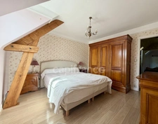 Maison familiale de 131 m² à vendre à Cergy Village – 3 chambres, bureau, jardin et garage