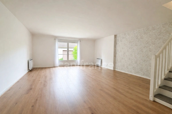 Maison 4 chambres à vendre à Port Cergy