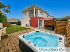 Bassens – Une très jolie maison familiale dans un état impeccable avec jardin, garage,  spa et sauna.