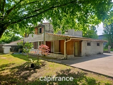 Maison à vendre 8 pièces, 164 m² AMBES (33), jardin, garage