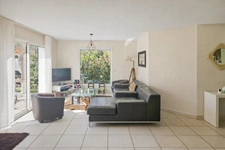 Maison de plain pied de 141m², 4 chambres, bureau, jardin, double garage, terrain de 1440m²