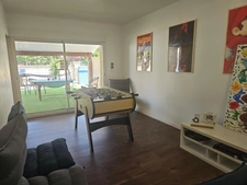 Villa de 193m² avec maison, studio et appartement, piscine, jardin