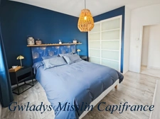 Magnificent property in EYSINES with a contemporary 9-room house and a huge 235m² loft/commercial space