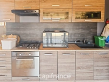 Très agréable maison 6 pièces, jardin, piscine, double garage