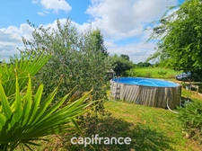 A Cézac, jolie maison en pierre rénovée, terrain de 447m², piscine