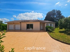Très agréable maison 6 pièces, jardin, piscine, double garage