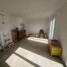 Maison au calme sur 3300 m2 de terrain arboré