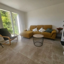 Maison au calme sur 3300 m2 de terrain arboré