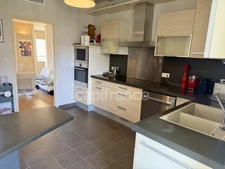 AJACCIO (20), appartement T4 au sein du très prisé " tiangle d'or" et d'une belle résidence, terrasse, aperçu mer  