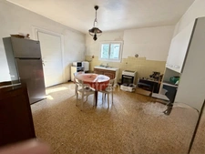 AJACCIO (20), maison T5 à rénover avec jardin, secteur rocade
